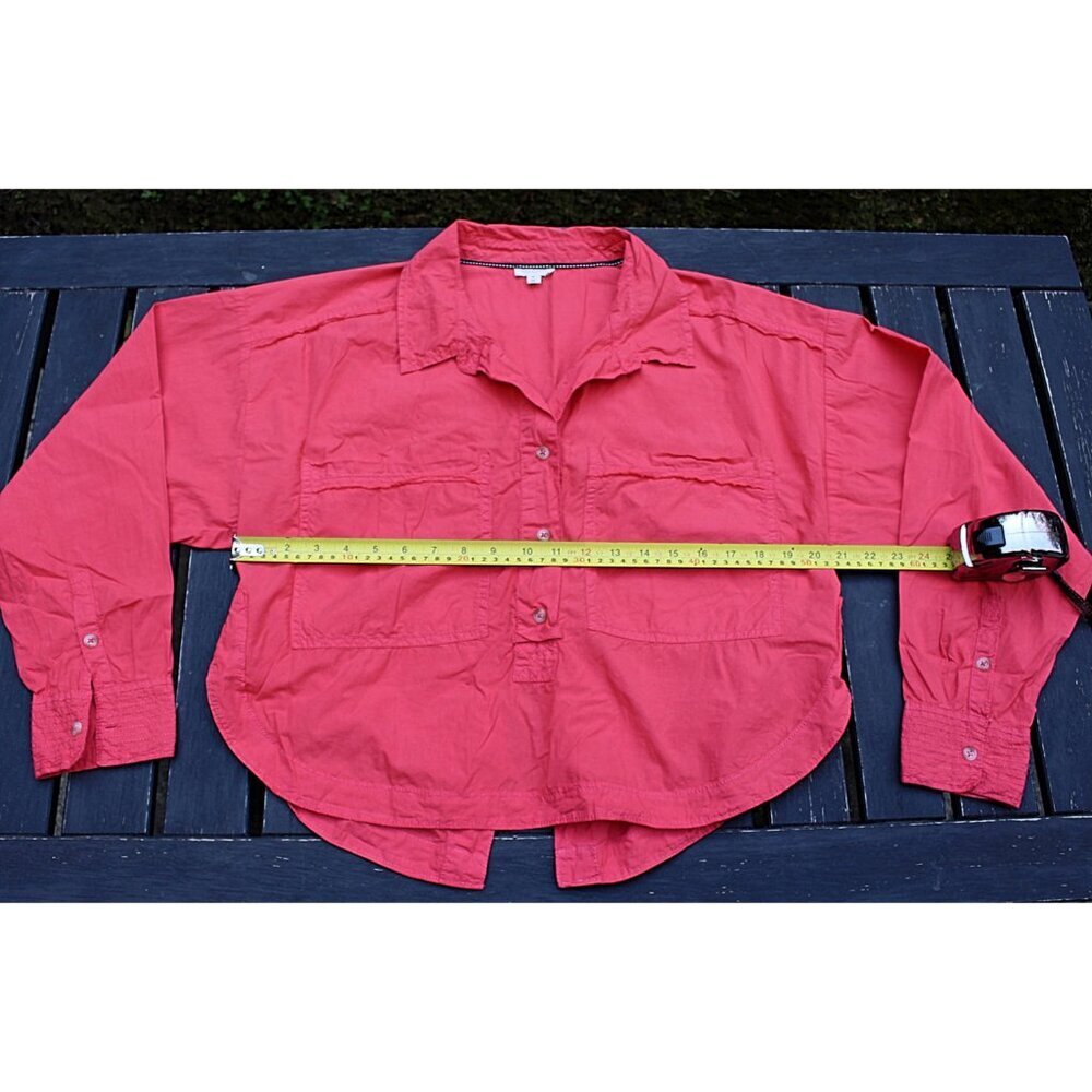 Pilcro (Anthropologie) - Placket Back Slit Shirt in Dark Pink, size Medium - Picture 8 of 12